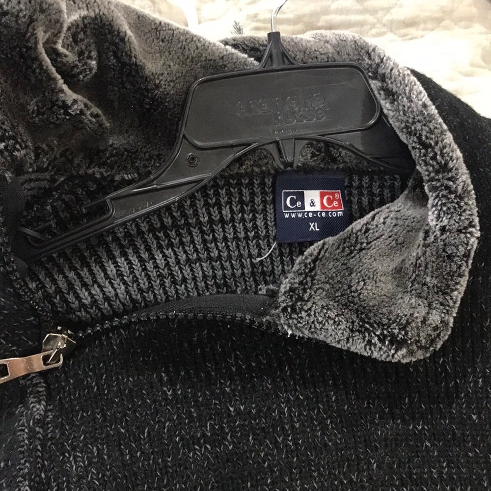 Men Sweater - Picture 6 of 6